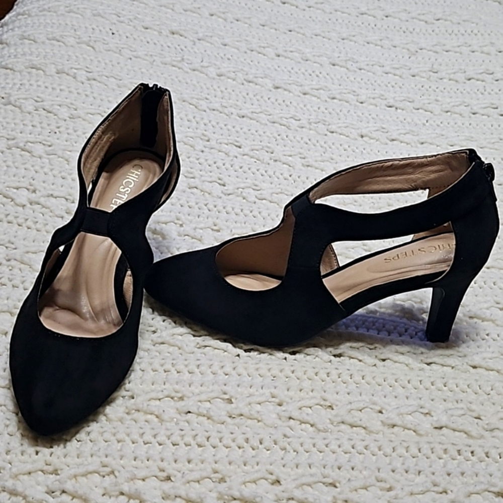 NEW CHICSTEPS FORMAL SHOES SIZE 6